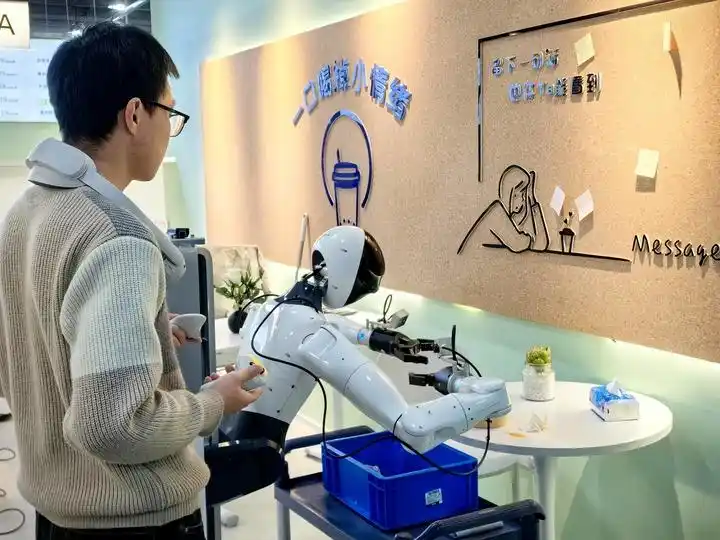 From 'robotic arm' to 'smart brain' - humanoid robots accelerate into the first year of mass production